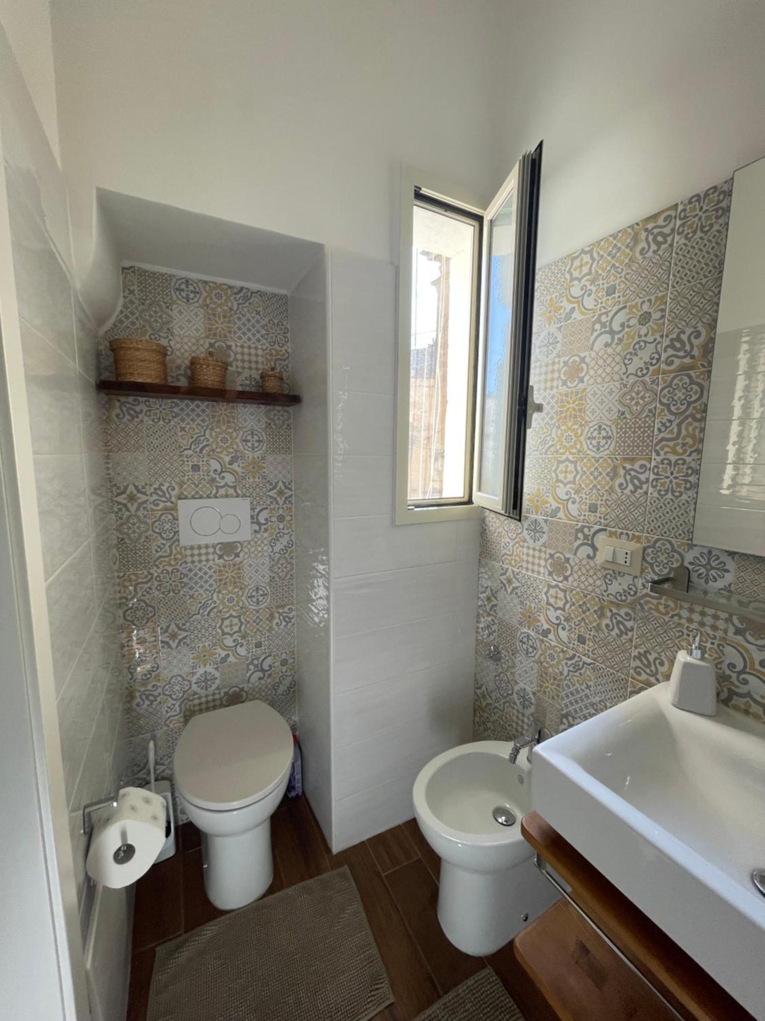 Casa Caracciolo Apartment Lecce Bagian luar foto