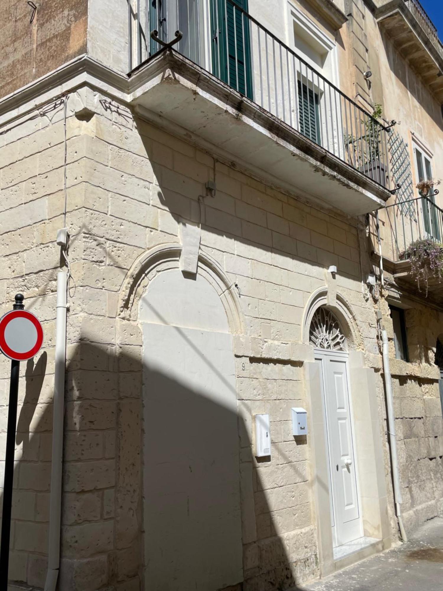 Casa Caracciolo Apartment Lecce Bagian luar foto
